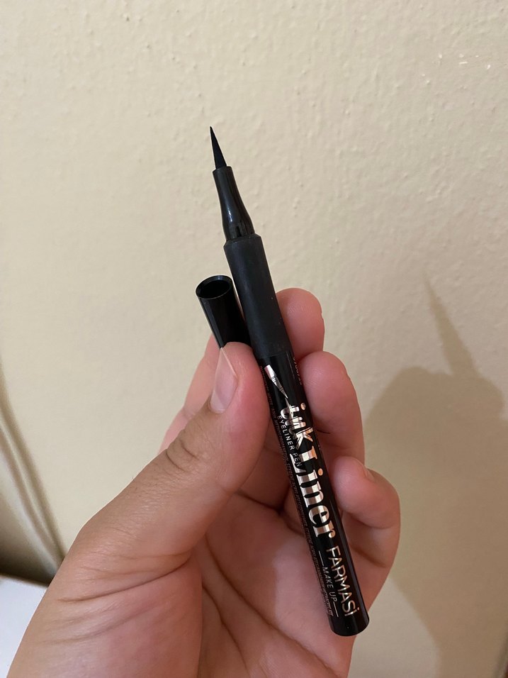 Farmasi Siyah Eyeliner - Görsel 2