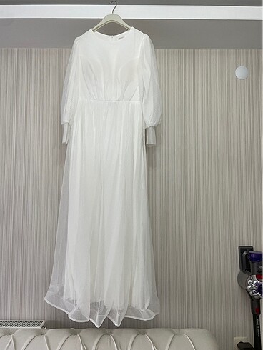 Elbise nikah elbisesi , beyaz , 42 beden 1 kere giyilmiş hiç bir