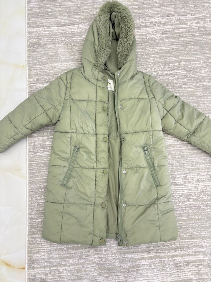 Kız Çocuk Yeşil Düğmeli Kaban - Görsel 2