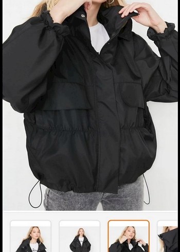 Düğmeli Siyah Mini Kadın Ceket - Görsel 3