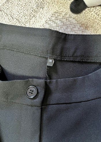 Düğmeli Siyah Kadın Kumaş Pantolon - Görsel 2