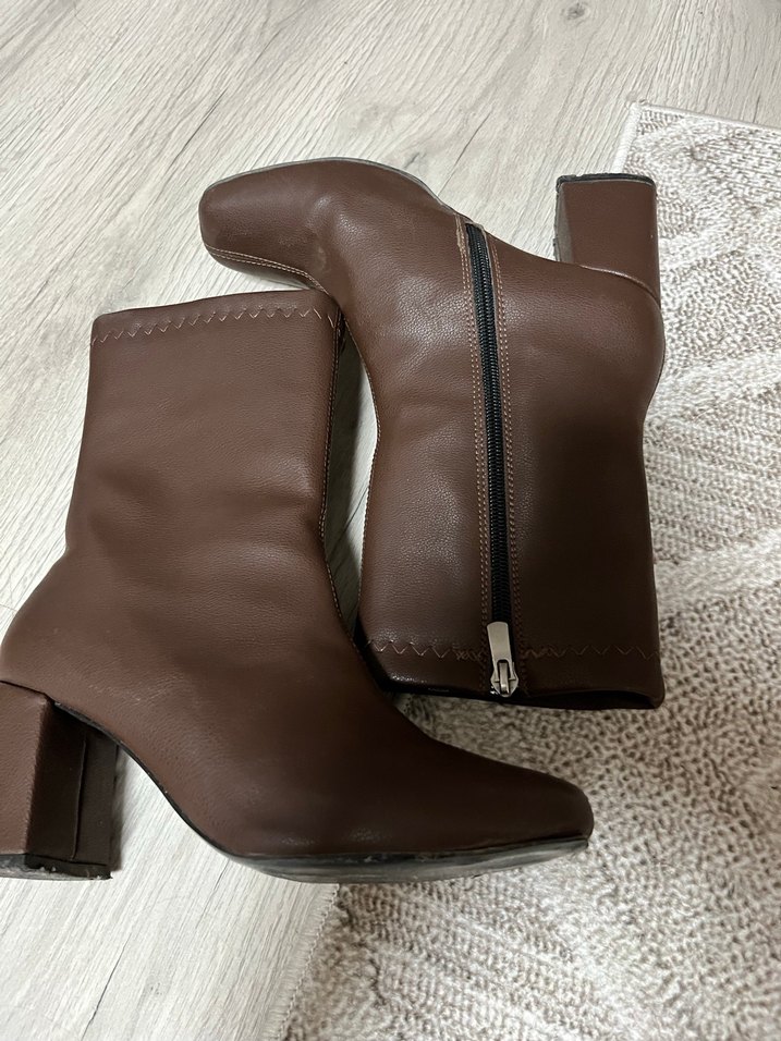 Kahverengi Deri Stiletto Topuklu Kadın Bot - Görsel 3