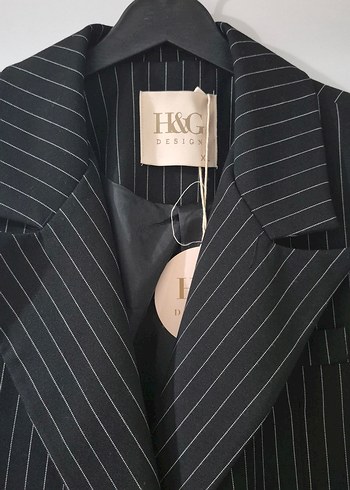 Düğmeli Siyah Çizgili Kadın Blazer - Görsel 3