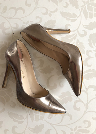 Bronz stiletto