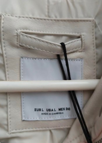 bershka Kısa Bej Deri Ceket - Görsel 2