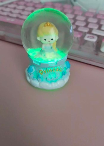 Prenses Figürlü Kar Küresi - Görsel 3