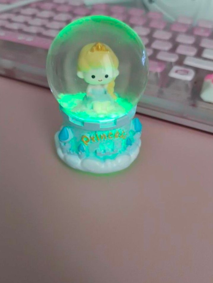 Prenses Figürlü Kar Küresi - Görsel 3