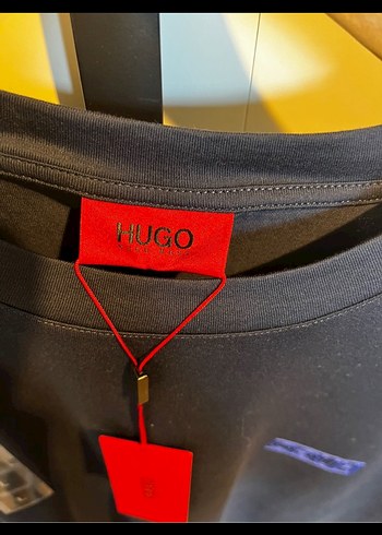 Hugo Boss Erkek Lacivert Baskılı Kısa Kollu Tişört - Görsel 4
