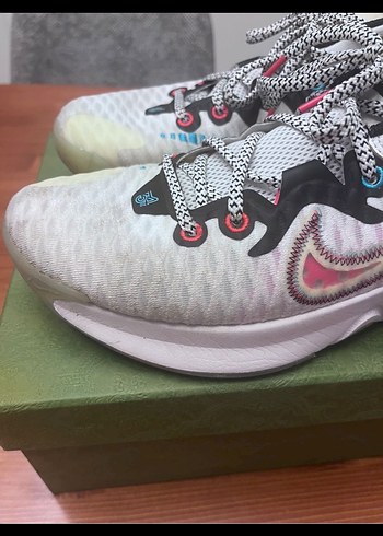 Nike Beyaz Desenli Basketbol Ayakkabısı 44 - Görsel 4