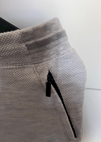 s Beden gri Renk Pull and bear Gri Mini Rahat Kesim Fermuarlı Şort