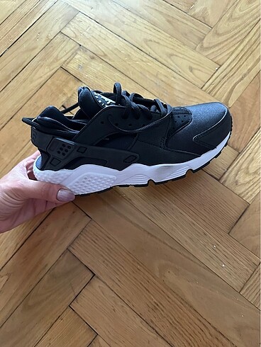 Nike Huarache 36.5