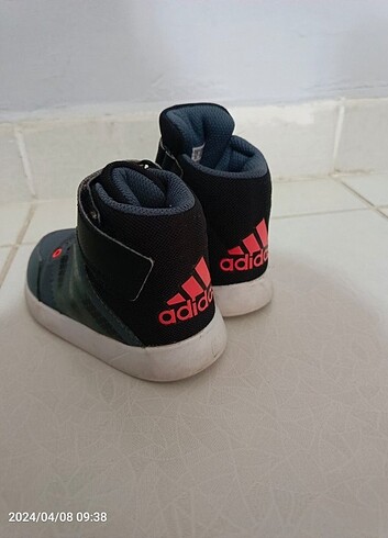 23 Beden Adidas spor ayakkabı 