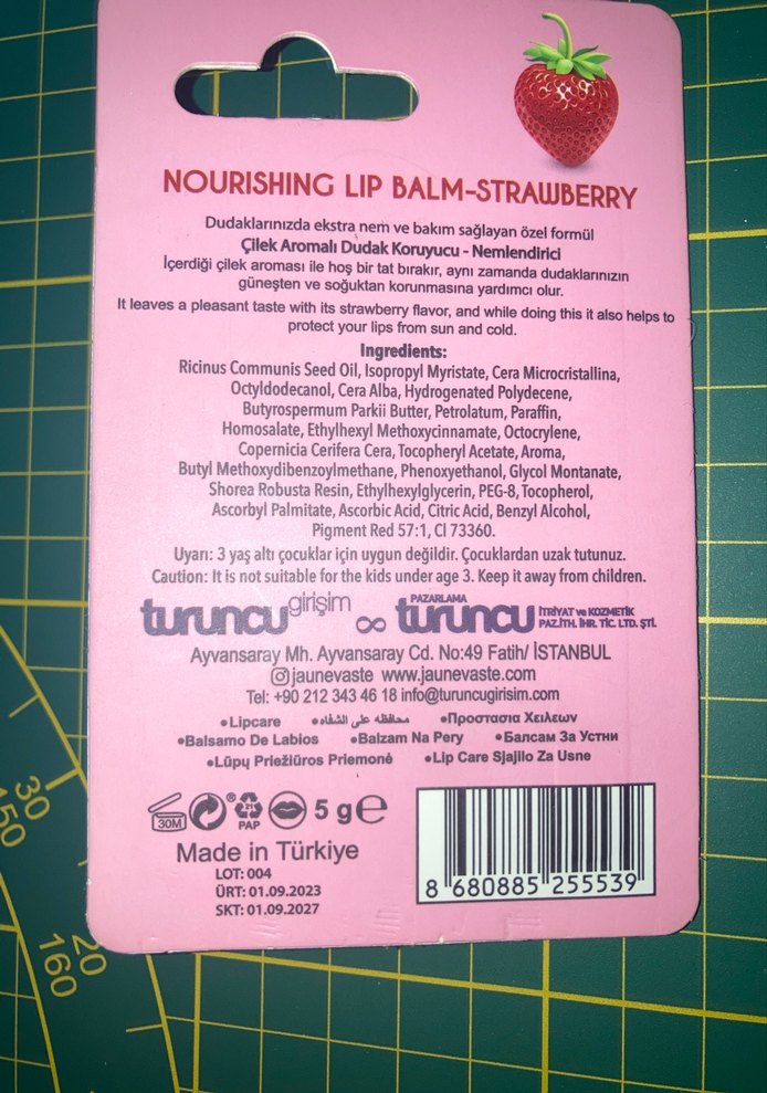 Jaune Vaste Çilekli Besleyici Dudak Balmı SPF 20 - Görsel 4