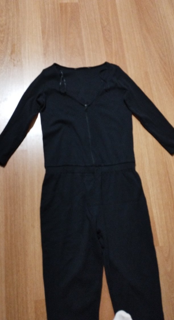 Siyah V Yakalı Uzun Kollu Kadın Tulum - Görsel 4