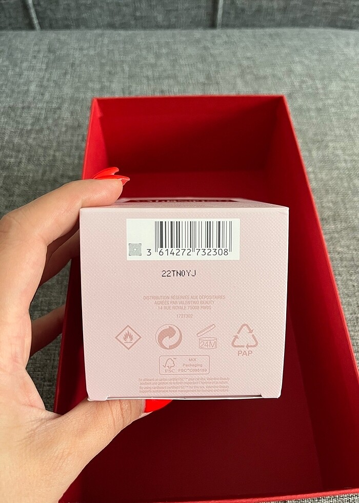 Valentino Donna Parfüm 100 ml ( orijinal ) - Görsel 4