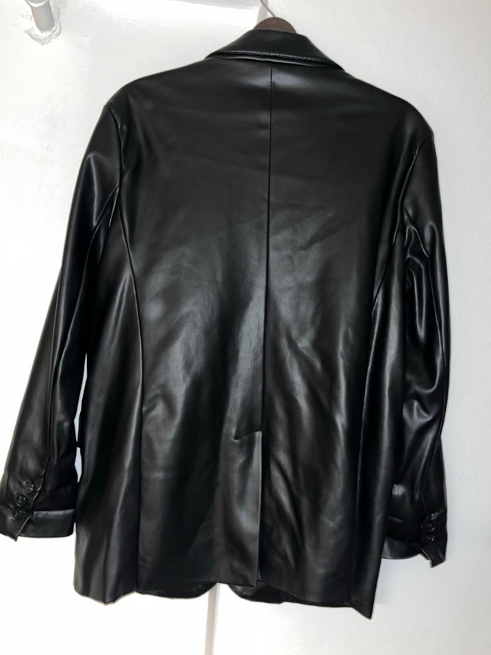 Düğmeli Siyah Deri Kadın Ceket - Görsel 5