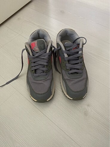 35,5 Beden Nike air max