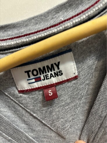 Tommy Hilfiger Tommy kadın gri tshirt