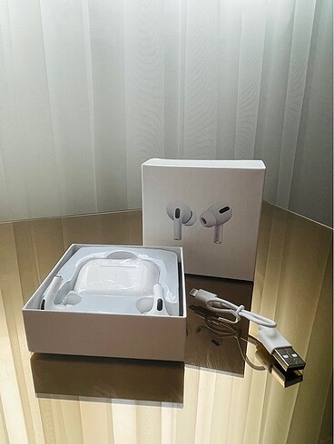 İPhone AirPods kulaklık