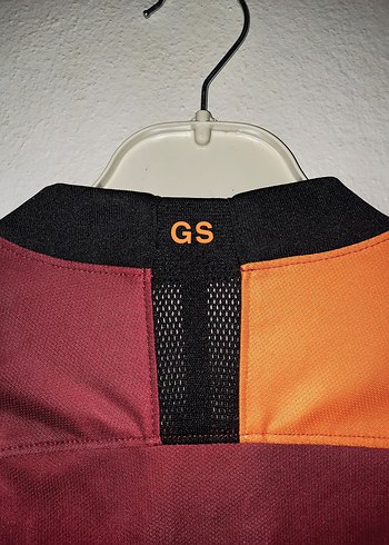 Erkek V Yaka Kısa Kollu Galatasaray orijinal Forması - Görsel 5