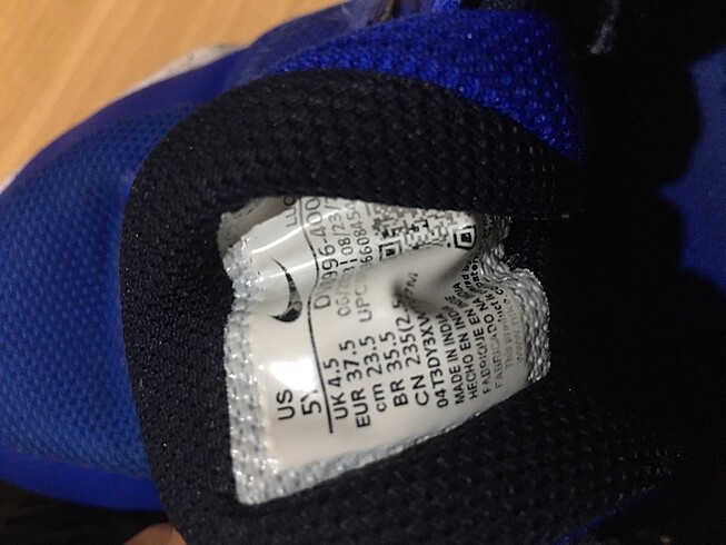 37,5 Beden Nike orijinal hem salon hem de dışarı ayakkabısı