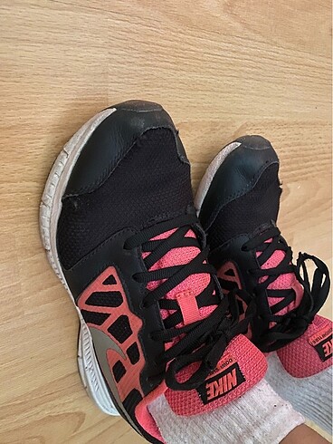Nike spor ayakkabı orijinal