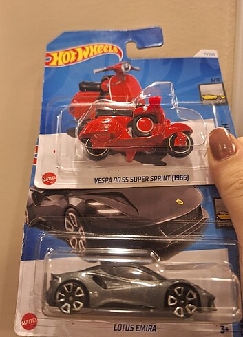 Hot wheels 