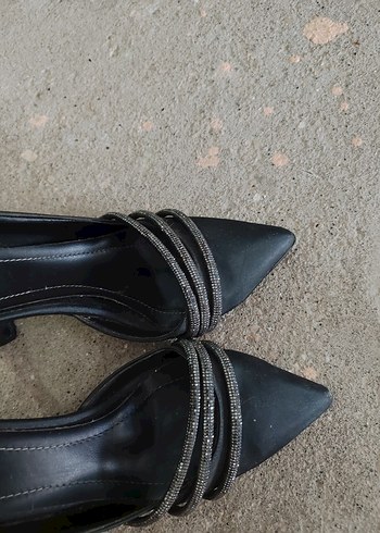 Kemal Tanca Siyah Yılan Desenli Tokalı Stiletto