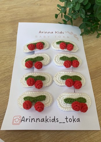 LC Waikiki Örgü Kiraz Desenli Çocuk Toka Seti