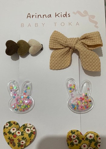 Beden Çok Renkli Nakışlı Bebek Toka Seti