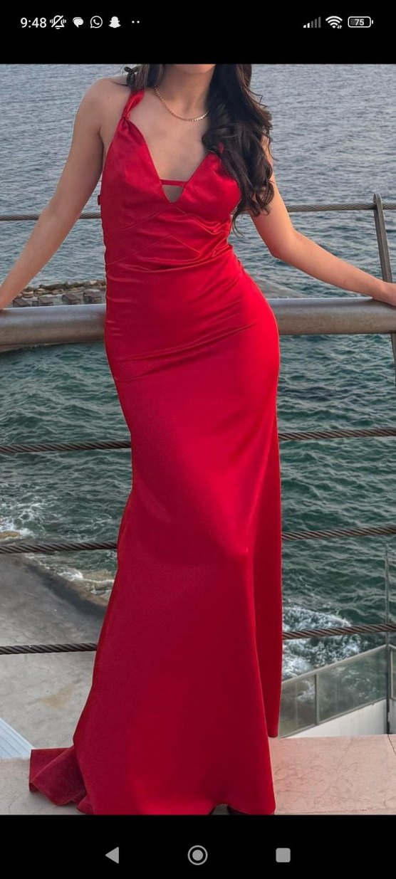 Kırmızı Saten Sırt Dekolteli Uzun Abiye - Görsel 4
