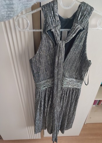 Metalik Gri Simli Abiye - Görsel 2