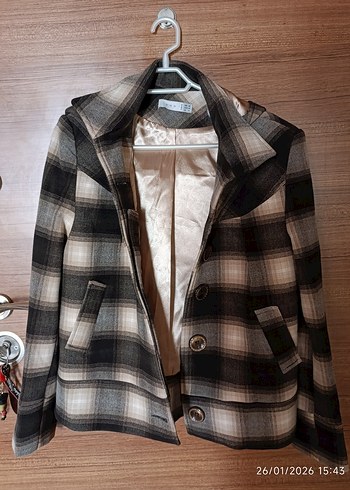 Düğmeli Kareli Kadın Kaban - Görsel 3