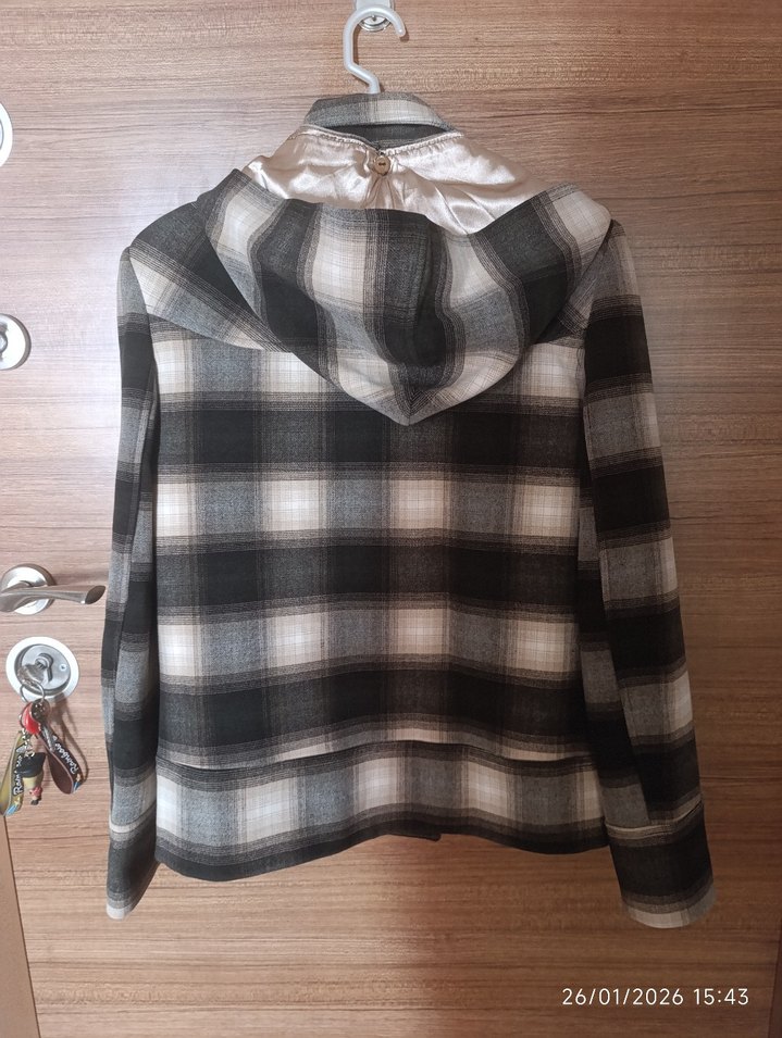 Düğmeli Kareli Kadın Kaban - Görsel 2