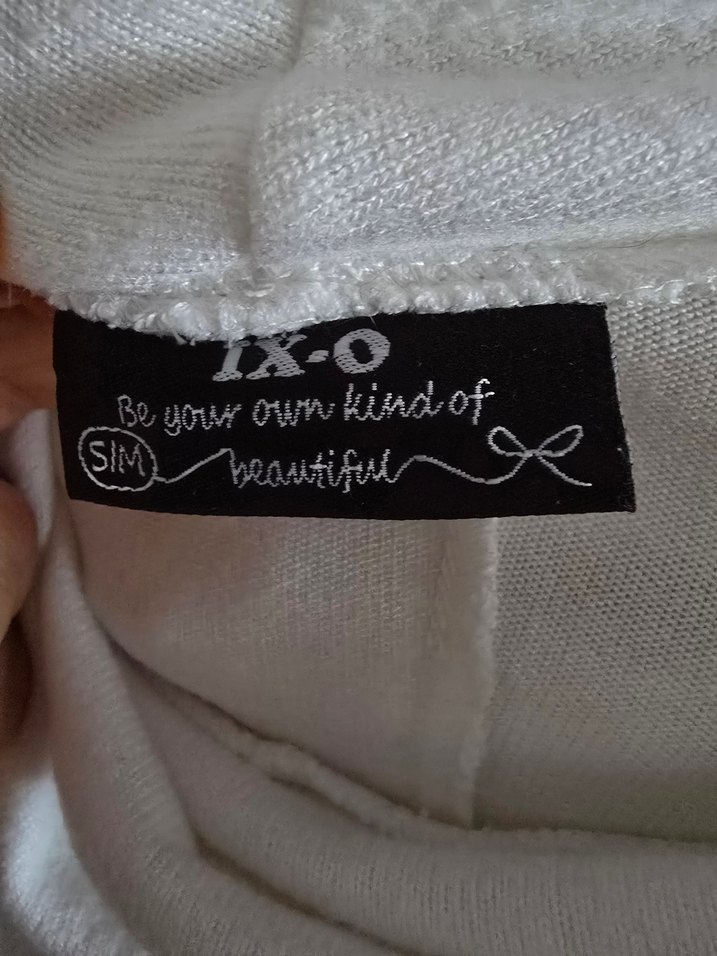 Beyaz Kadın Uzun Kollu Salaş Pamuklu Bluz - Görsel 3