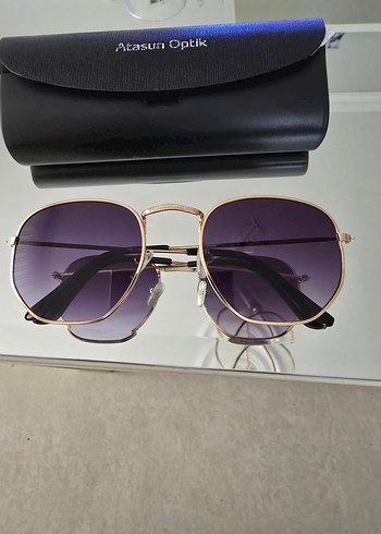 Klasik Gold Çerçeveli  Güneş Gözlüğü.Unisex kullanıma uygundur. - Görsel 3