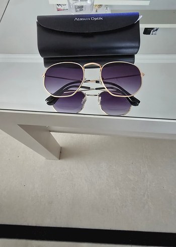 Klasik Gold Çerçeveli  Güneş Gözlüğü.Unisex kullanıma uygundur. - Görsel 2