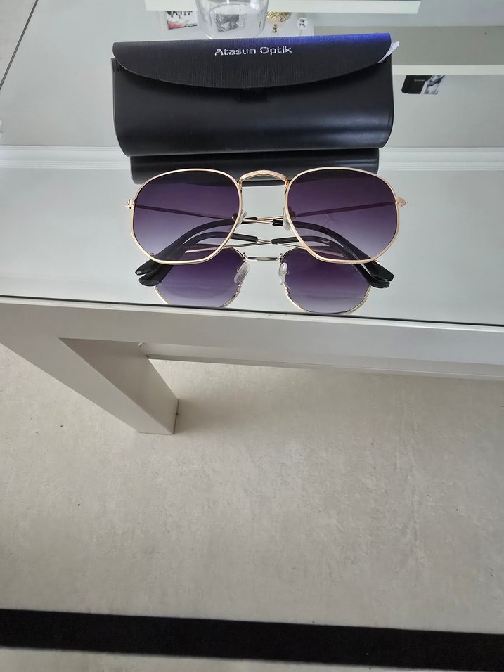 Klasik Gold Çerçeveli  Güneş Gözlüğü.Unisex kullanıma uygundur. - Görsel 2