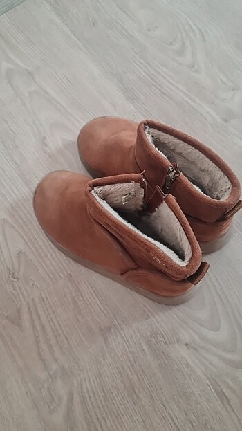 33 Beden Zara kiz cocuk bot
