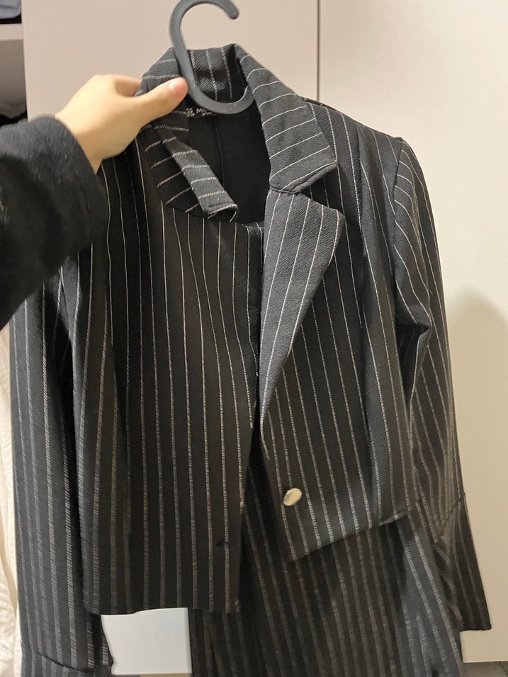 Çizgili Siyah Gri Düğmeli Kadın Blazer alt üst takım - Görsel 2