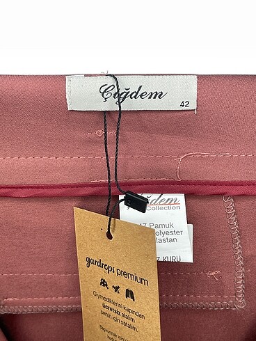 42 Beden çeşitli Renk Diğer Kumaş Pantolon %70 İndirimli.