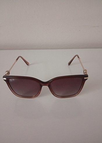 Osse Kadın güneş gözlüğü
Klasik Bej Tokalı Kadın Güneş Gözlüğü - Görsel 2