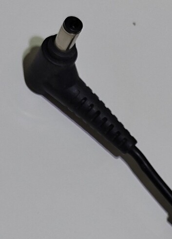 19v 2.37A laptop adaptoru - Görsel 5