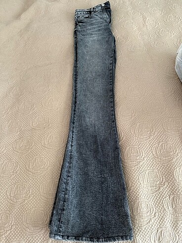 36 Beden Gri İspanyol paça kot pantalon