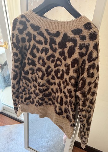 Leopar Desenli Kadın Triko Kazak - Görsel 3