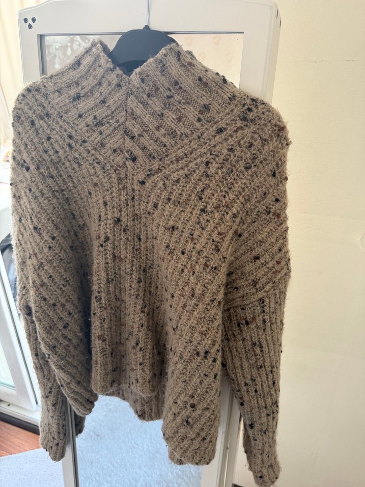 Bohem Tarzı Gri Örgü Boğazlı Kadın Kazak - Görsel 3