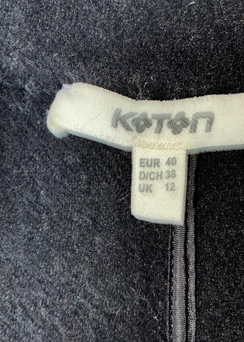 Siyah Uzun Kaban - Görsel 3