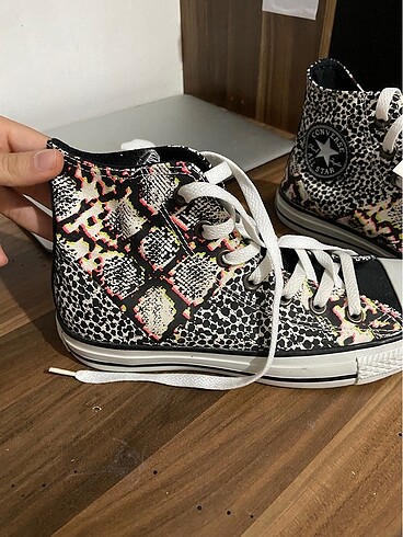 Converse Converse