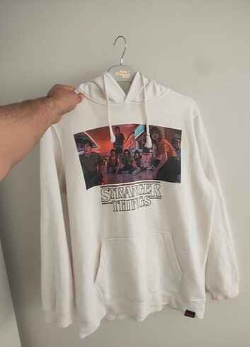 Stranger Things sweatshirt 