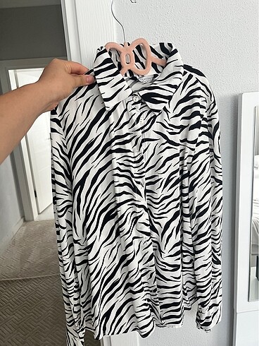 ZEBRA GÖMLEK